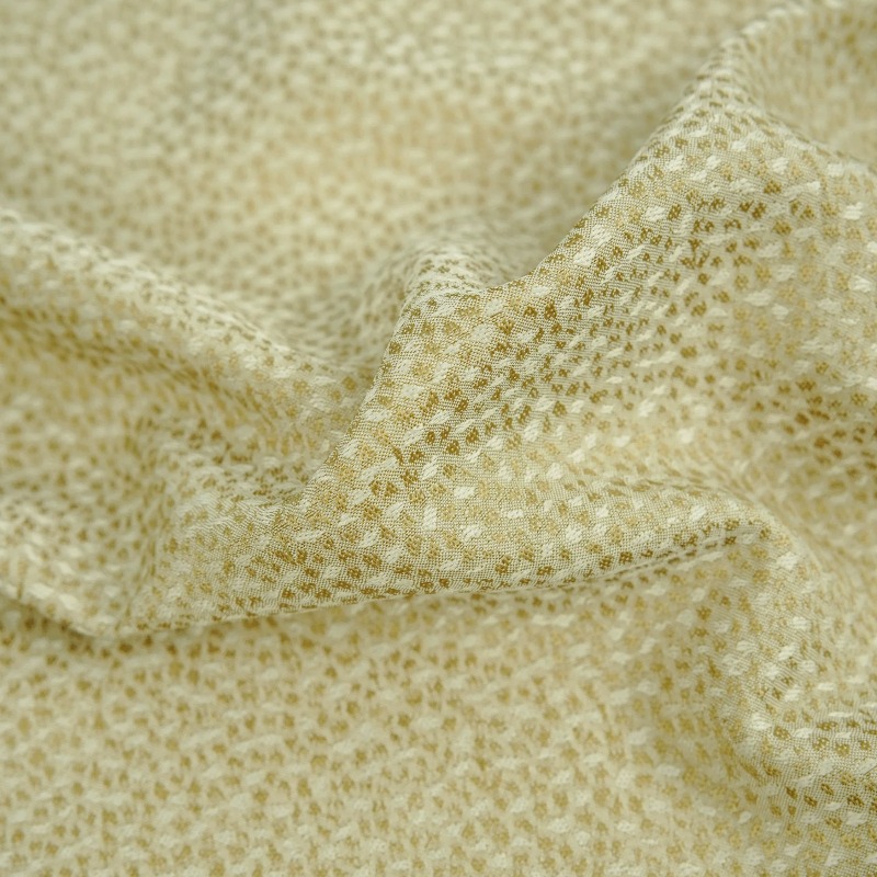 ドレープ感のあるベージュの小さな粒状テクスチャの花柄ジャカー - Sewing Fabric のレビューと価格