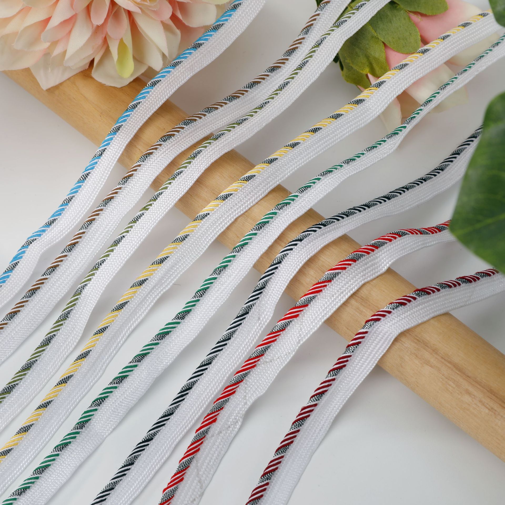 5 メートル/16.4 フィート各パックホワイトベースマルチ - Sewing Thread In Textile のレビューと価格