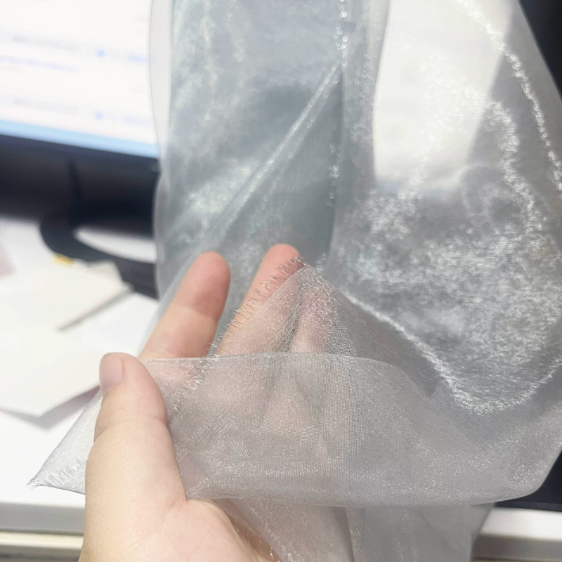 1x1.45m さまざまなスタイルのグレー/ゴールドオーガン - Sewing Garments のレビューと価格